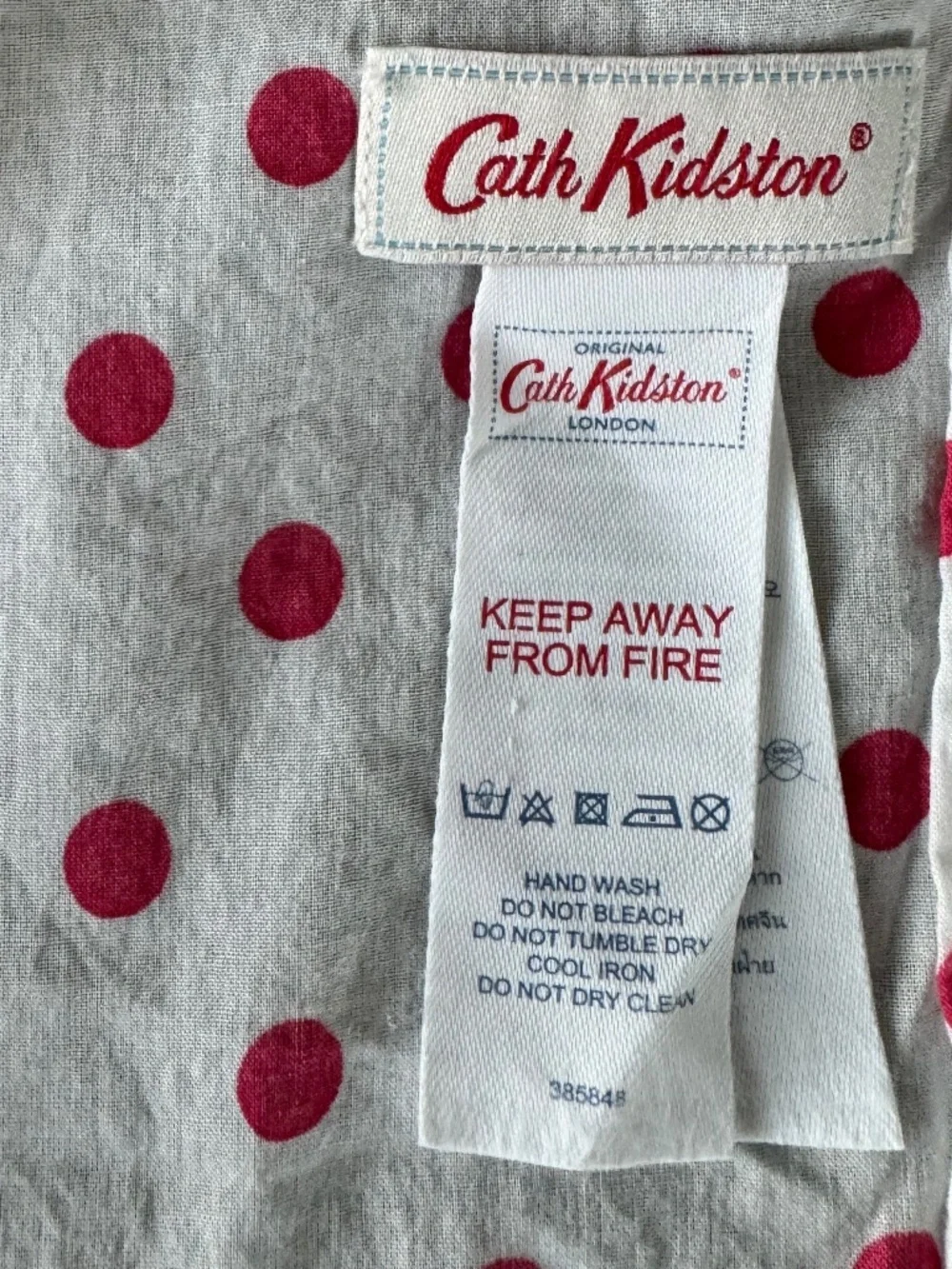CATH KIDSTON, DARLING WHITE WITH RED POLKA DOT SCARF